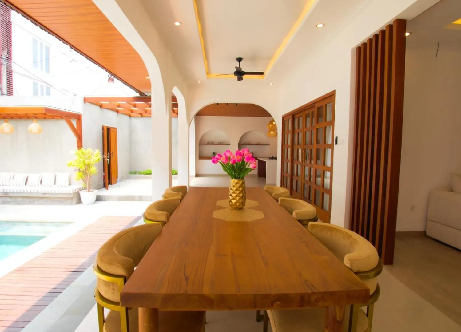 Near Beach Villa Seminyak