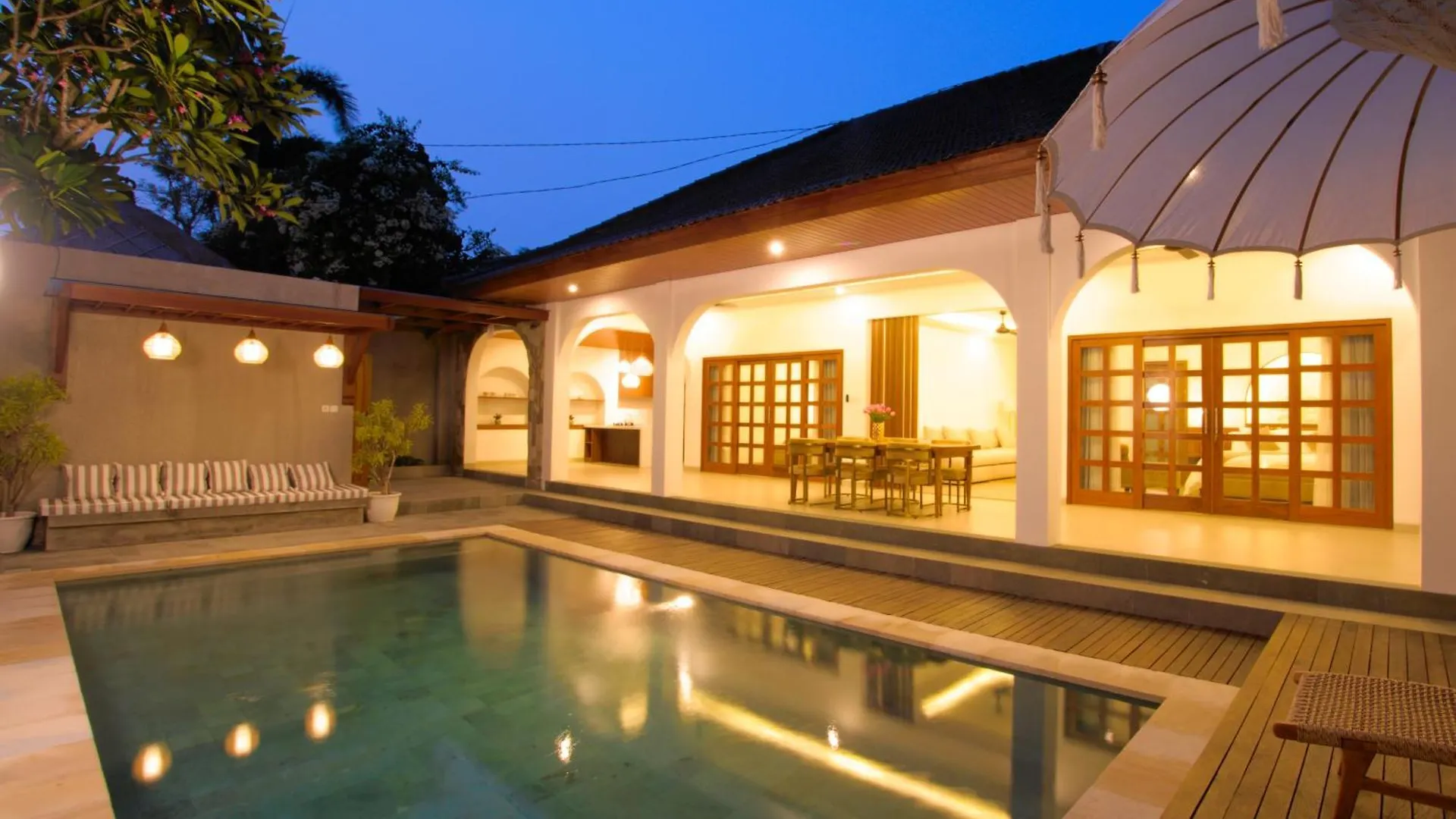 Near Beach Villa Seminyak
