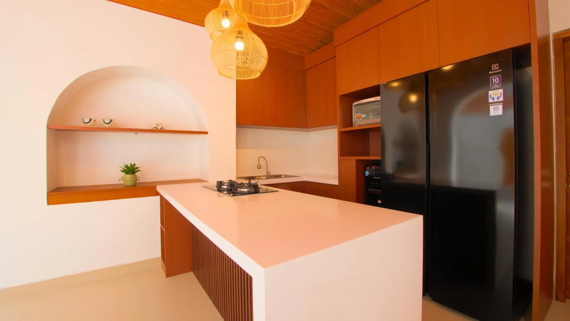 Near Beach Villa Семиньяк