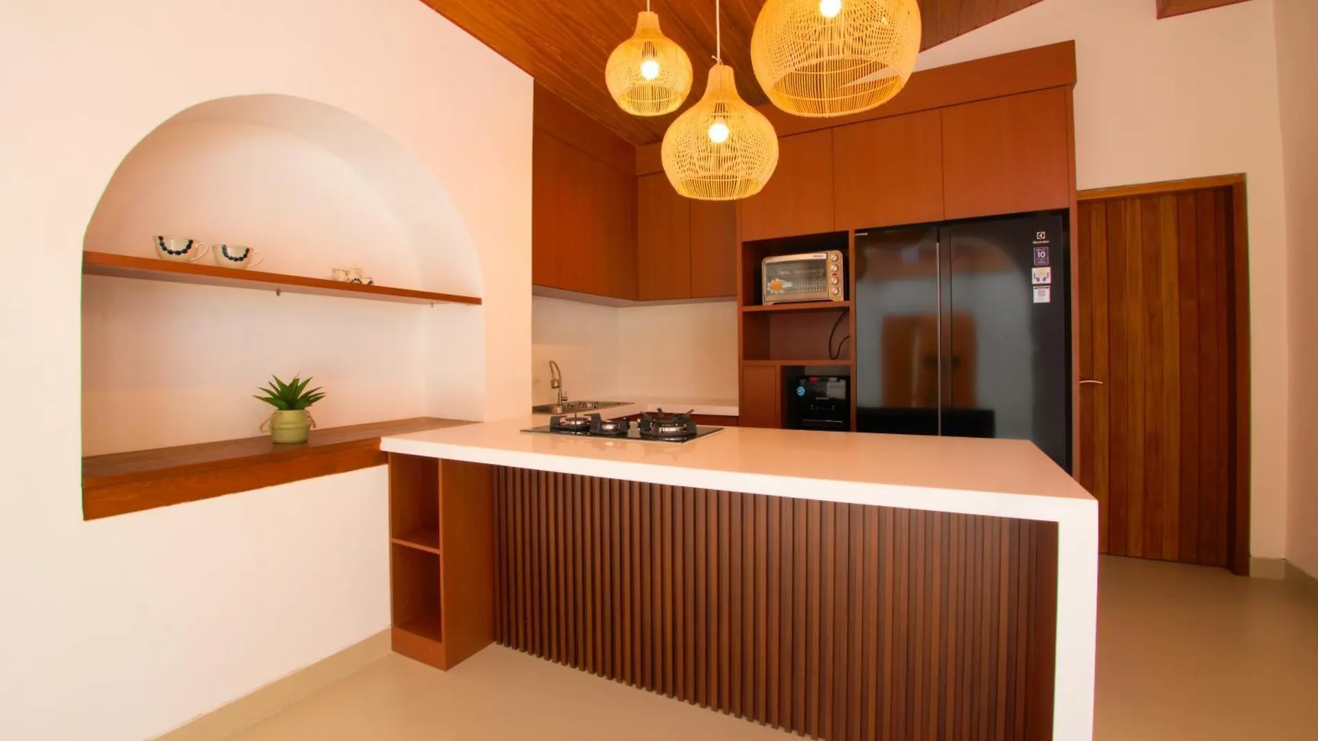 Near Beach Villa Семиньяк Индонезия